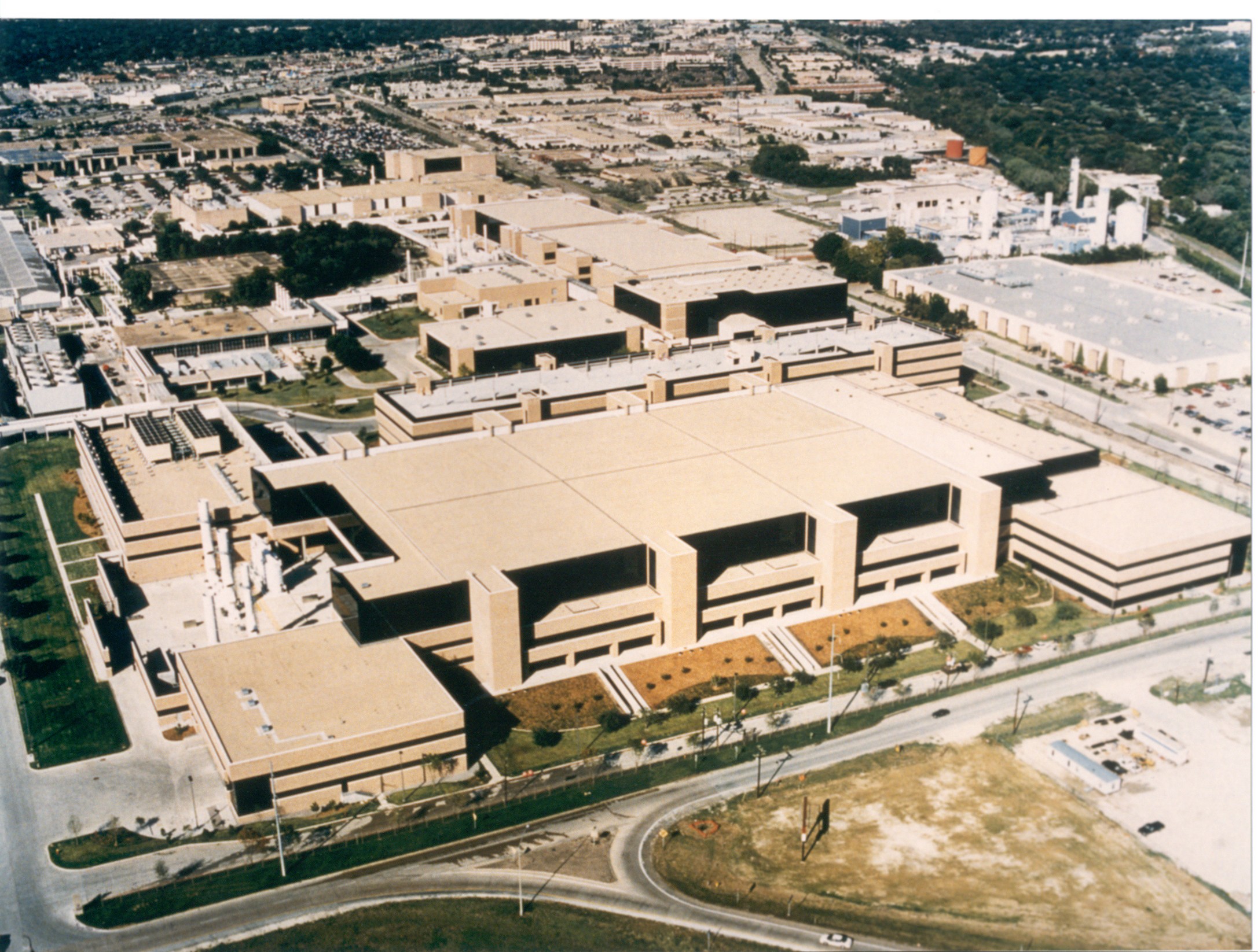 Aerial view of the Texas Instruments campus in Dallas.